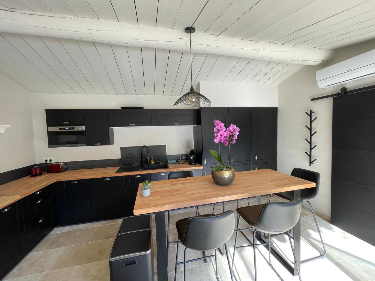 Fuvolea: Provençal Retreat with Heated Pool near Aix-en-Provence Villa Fuveau Exterior photo