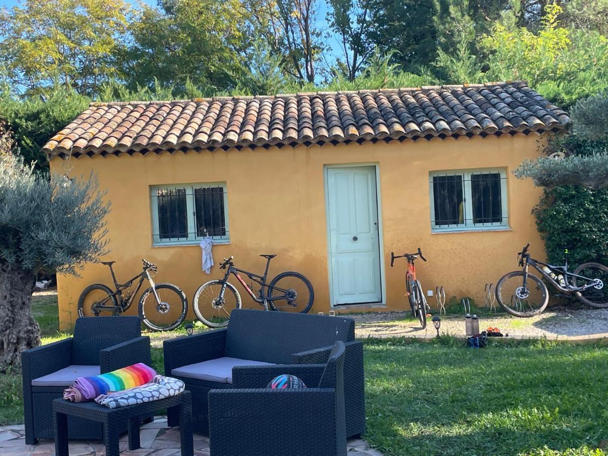 Fuvolea: Provençal Retreat with Heated Pool near Aix-en-Provence Villa Fuveau Exterior photo